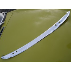 Haut de pare-brise aluminium chromé